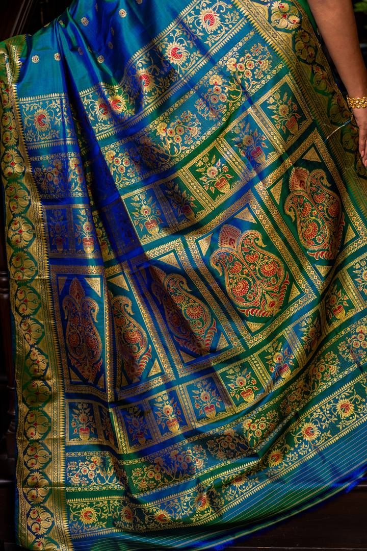 Verdant Royal Banarasi: The Majestic Grandeur of Timeless Weaving