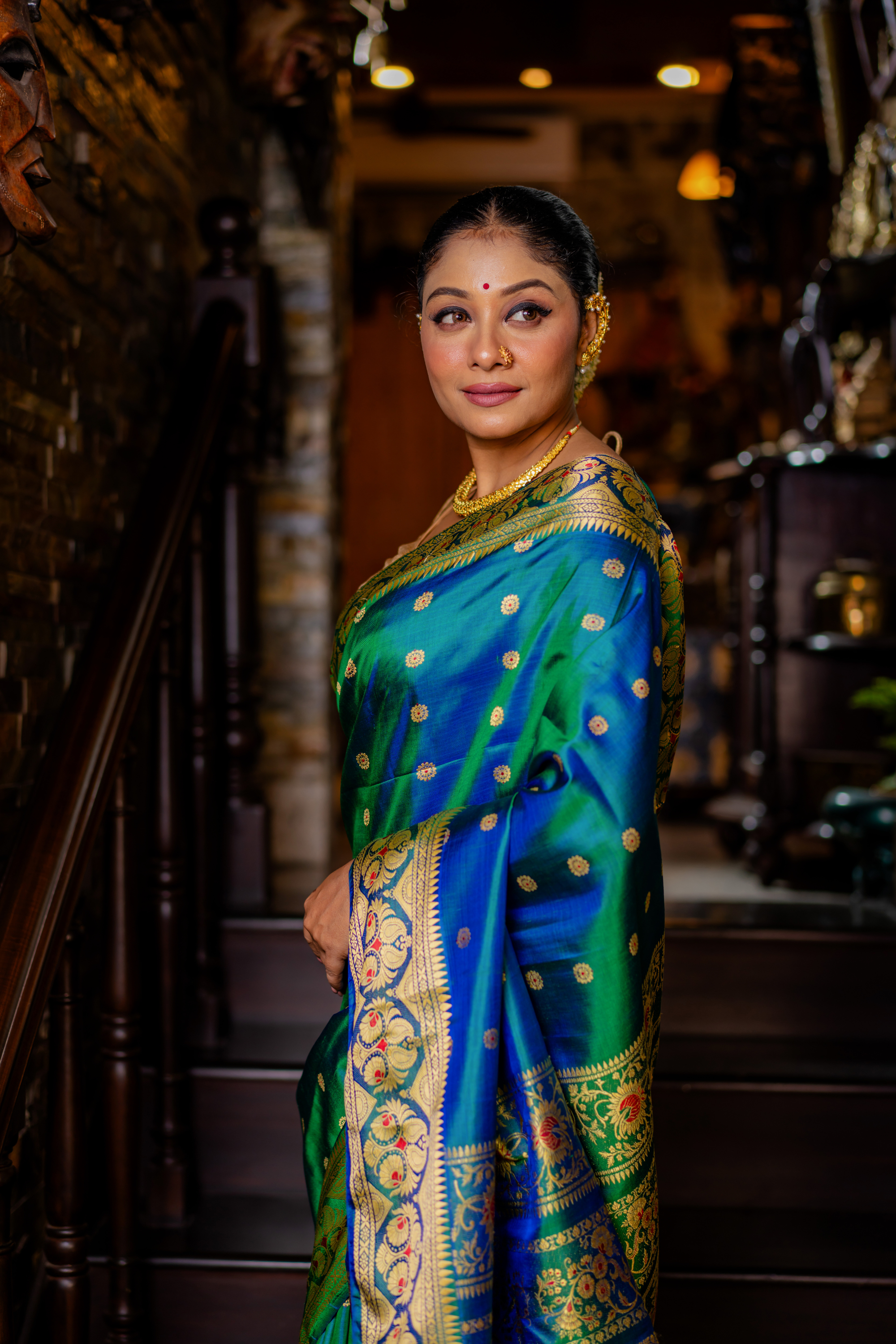 Verdant Royal Banarasi: The Majestic Grandeur of Timeless Weaving