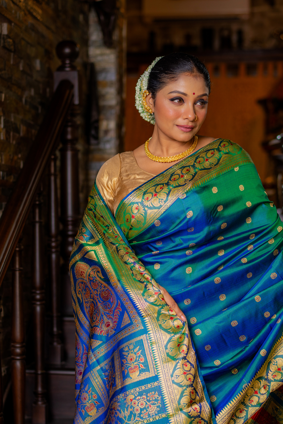 Verdant Royal Banarasi: The Majestic Grandeur of Timeless Weaving