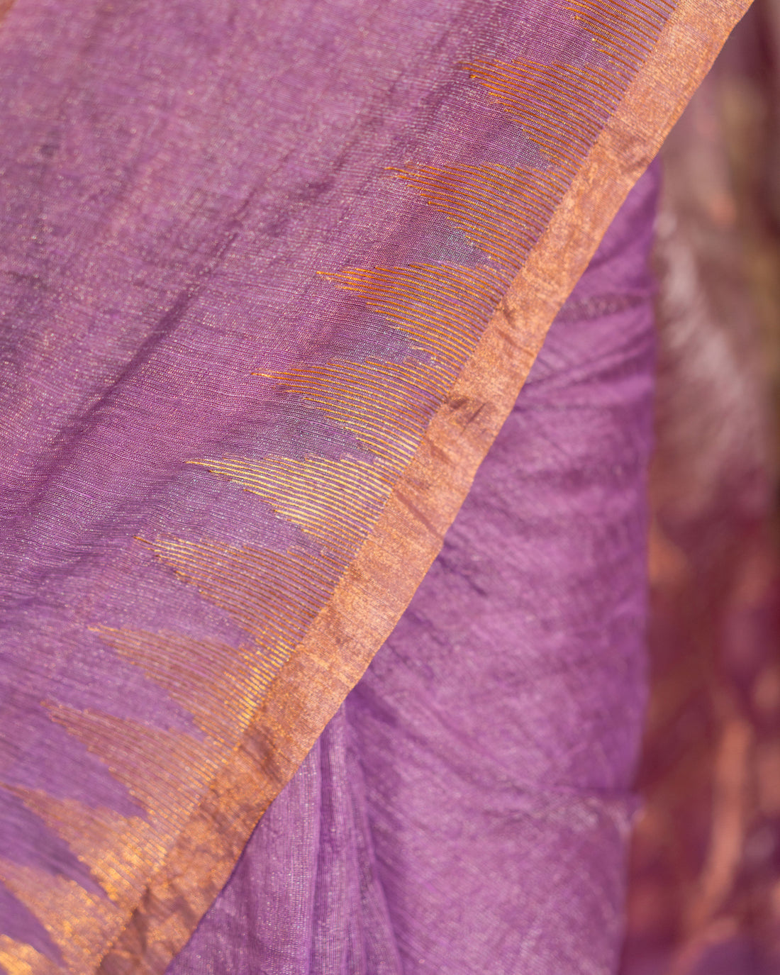 The Lavender Heritage Silk Linen Jamdani Saree with Temple Border