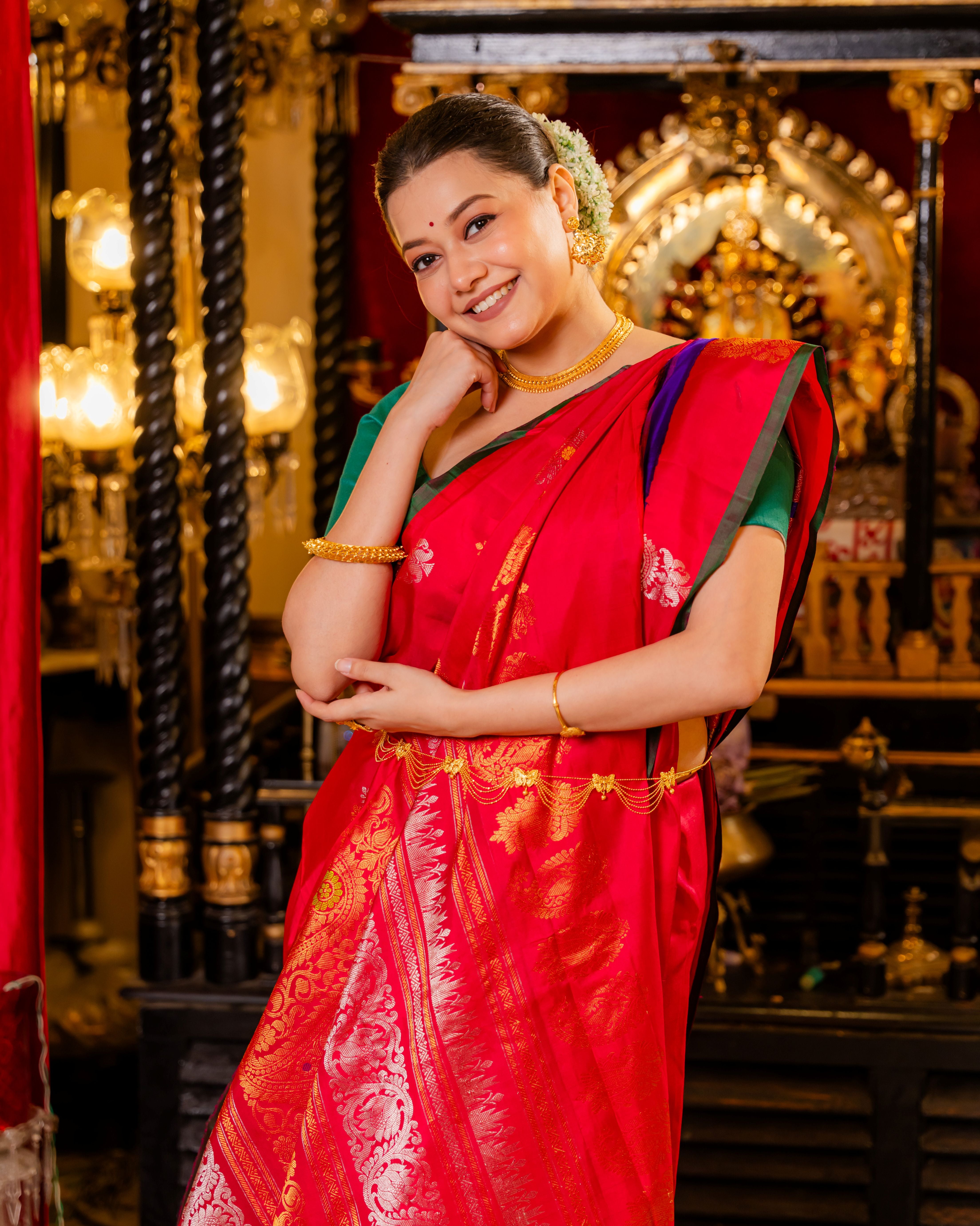 The Padma Royale – Pure Silk Handwoven Gadwal Saree