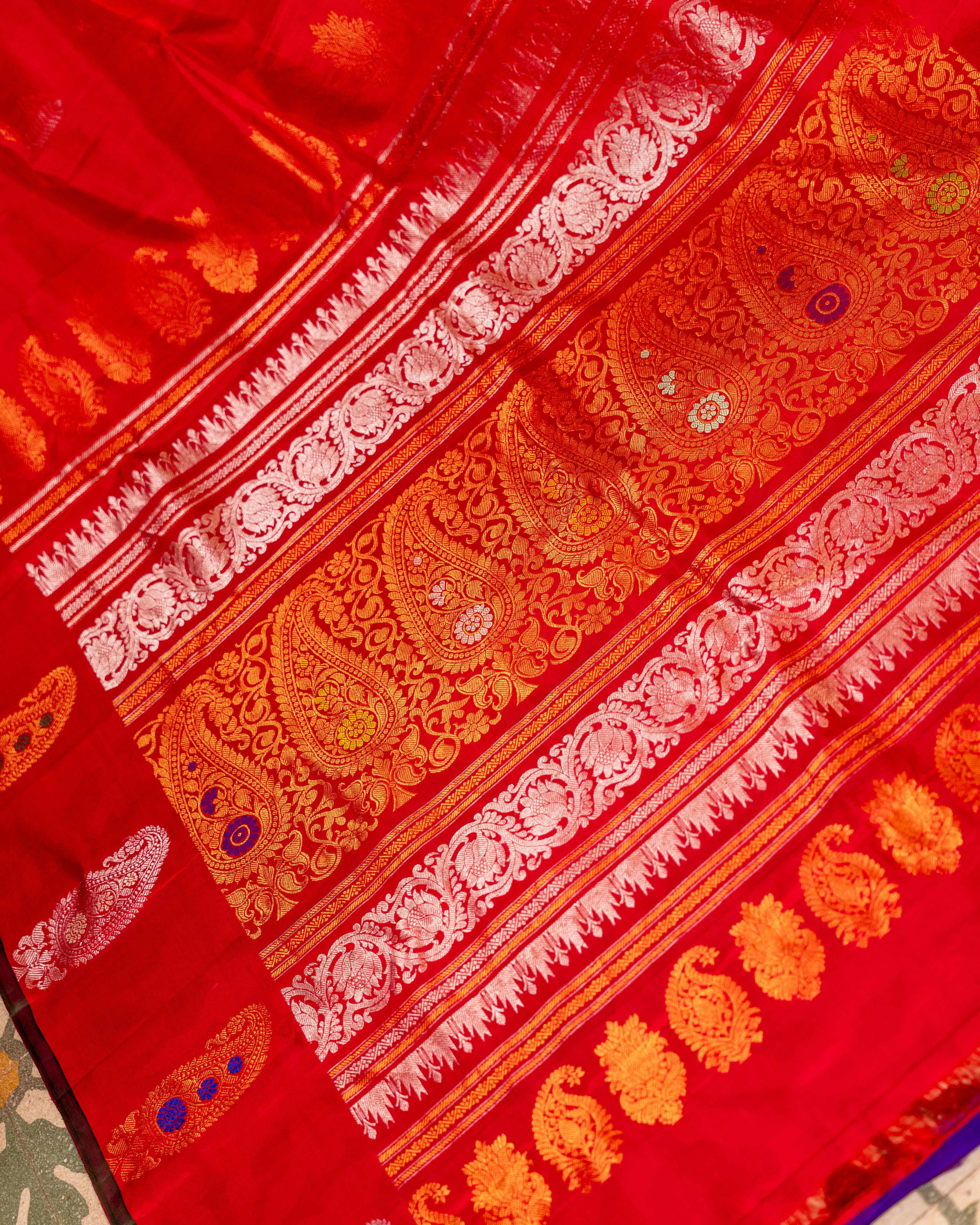 The Padma Royale – Pure Silk Handwoven Gadwal Saree
