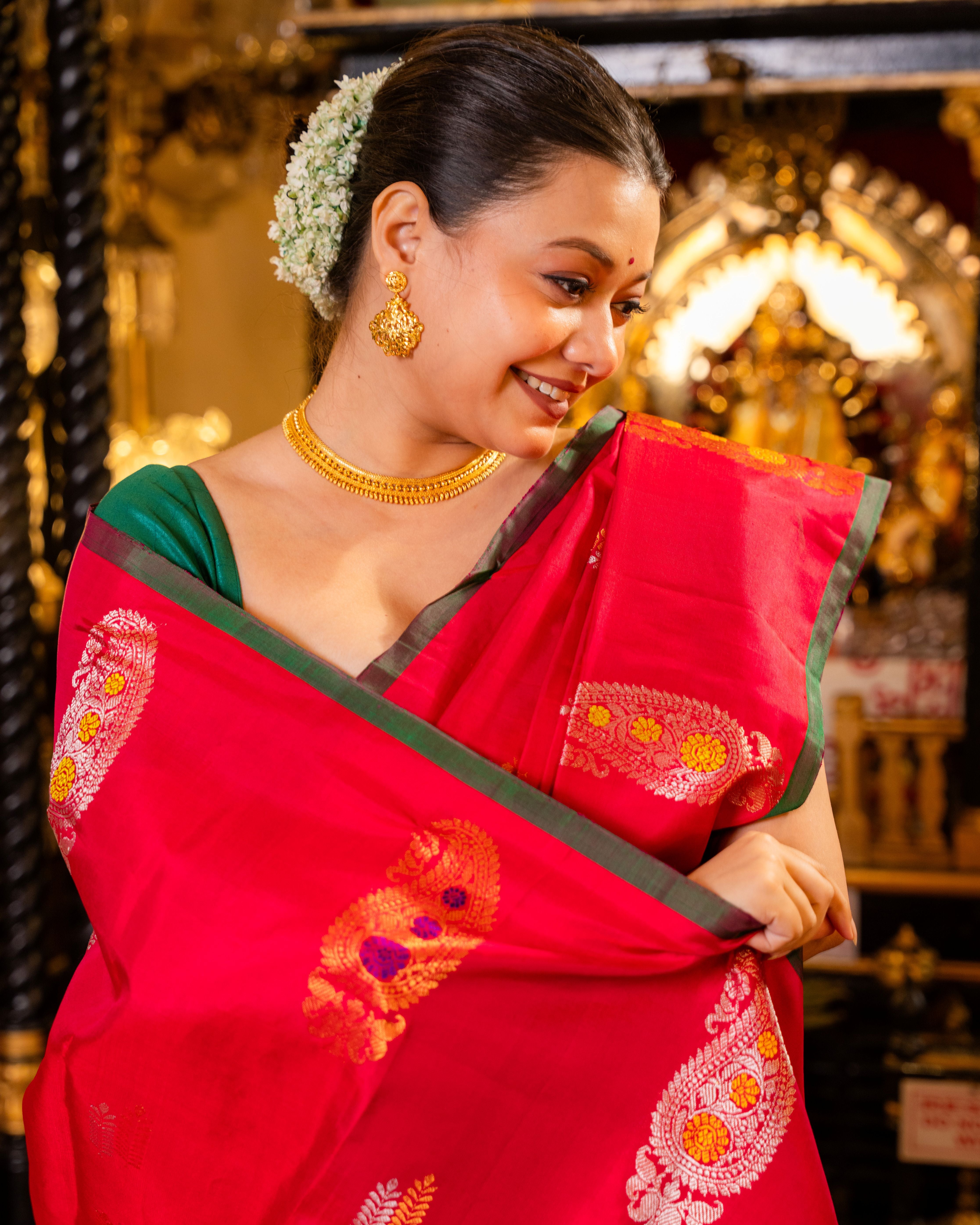 The Padma Royale – Pure Silk Handwoven Gadwal Saree