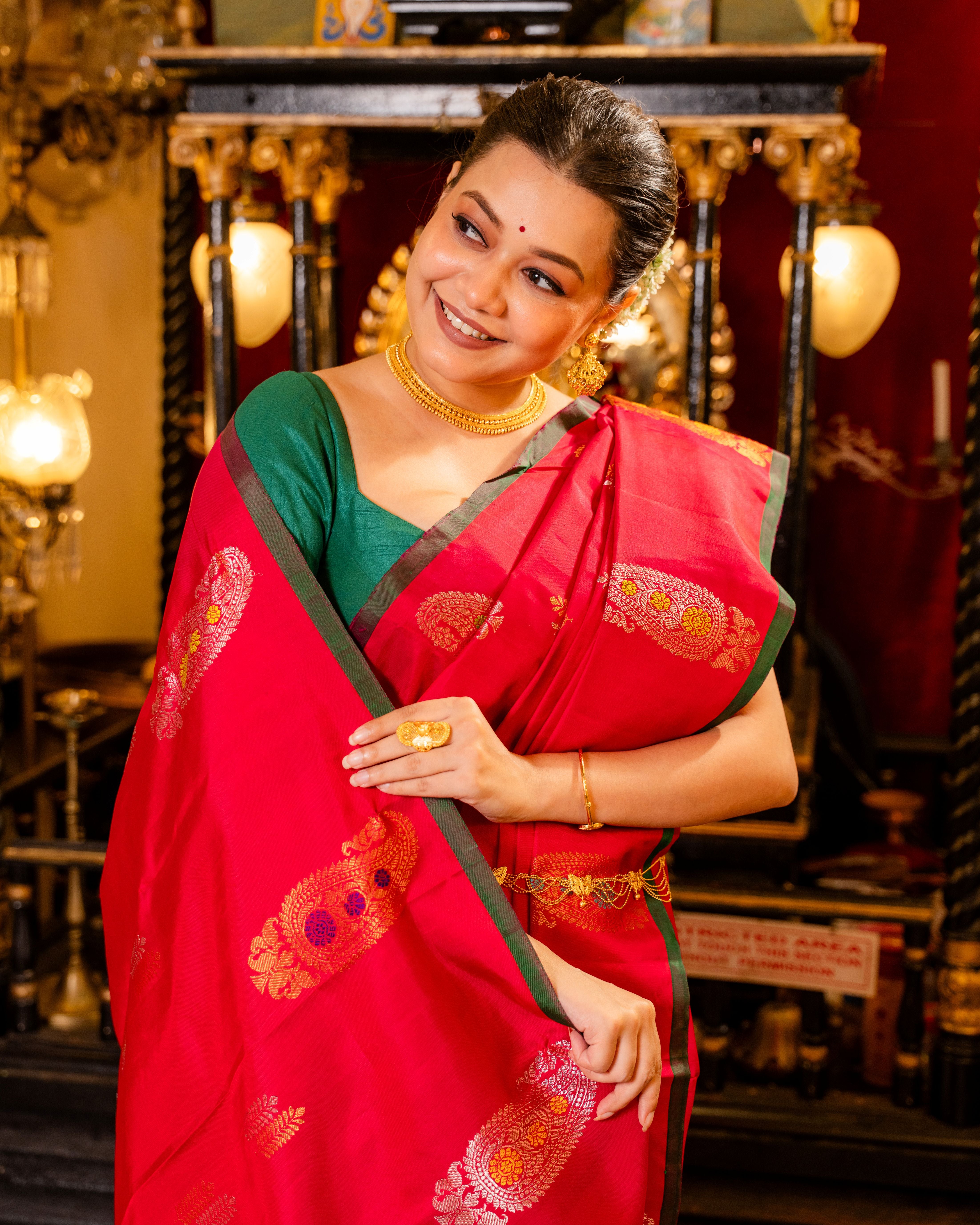 The Padma Royale – Pure Silk Handwoven Gadwal Saree