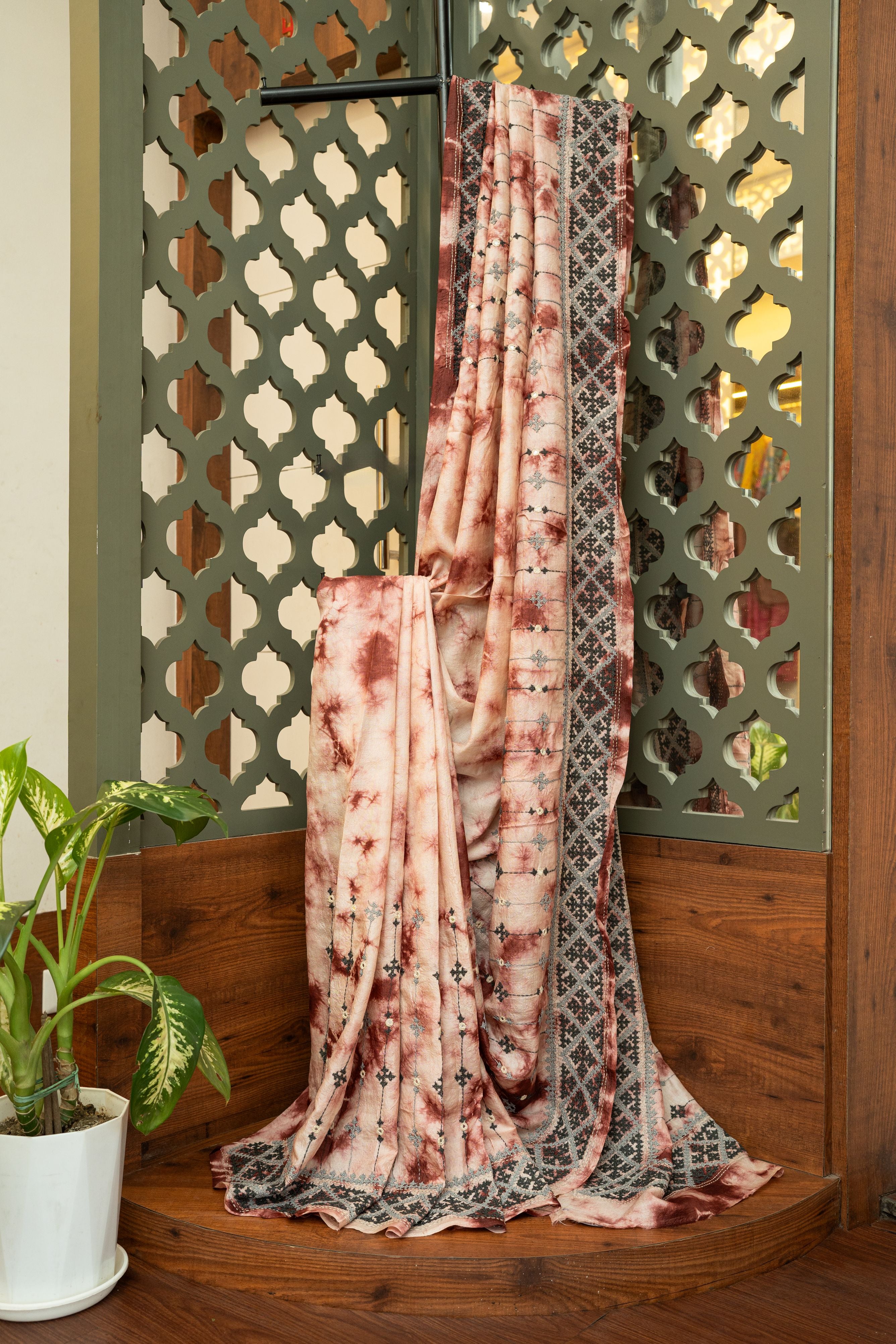 Mocha Marble Kutch Handwork Tussar Saree