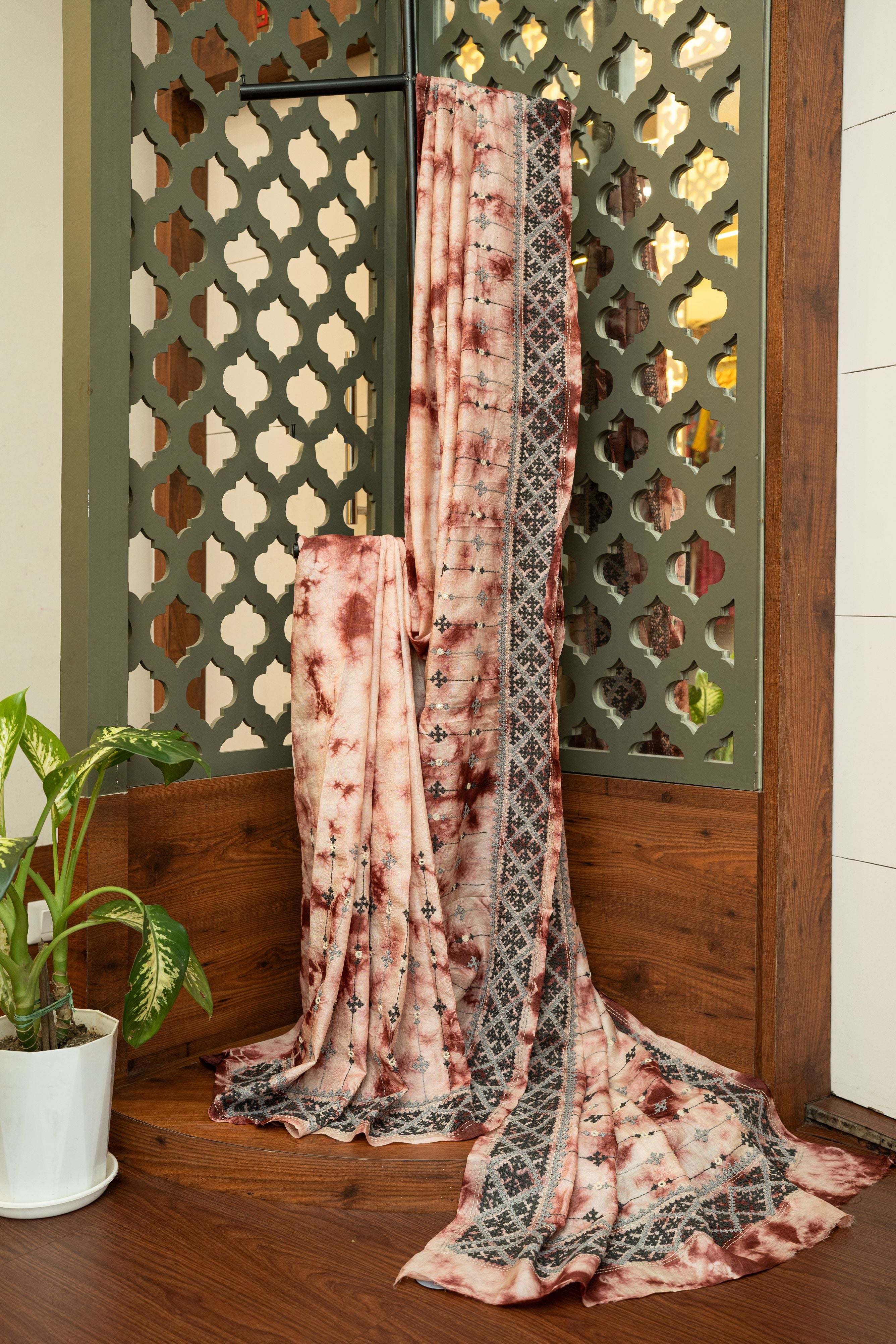 Mocha Marble Kutch Handwork Tussar Saree