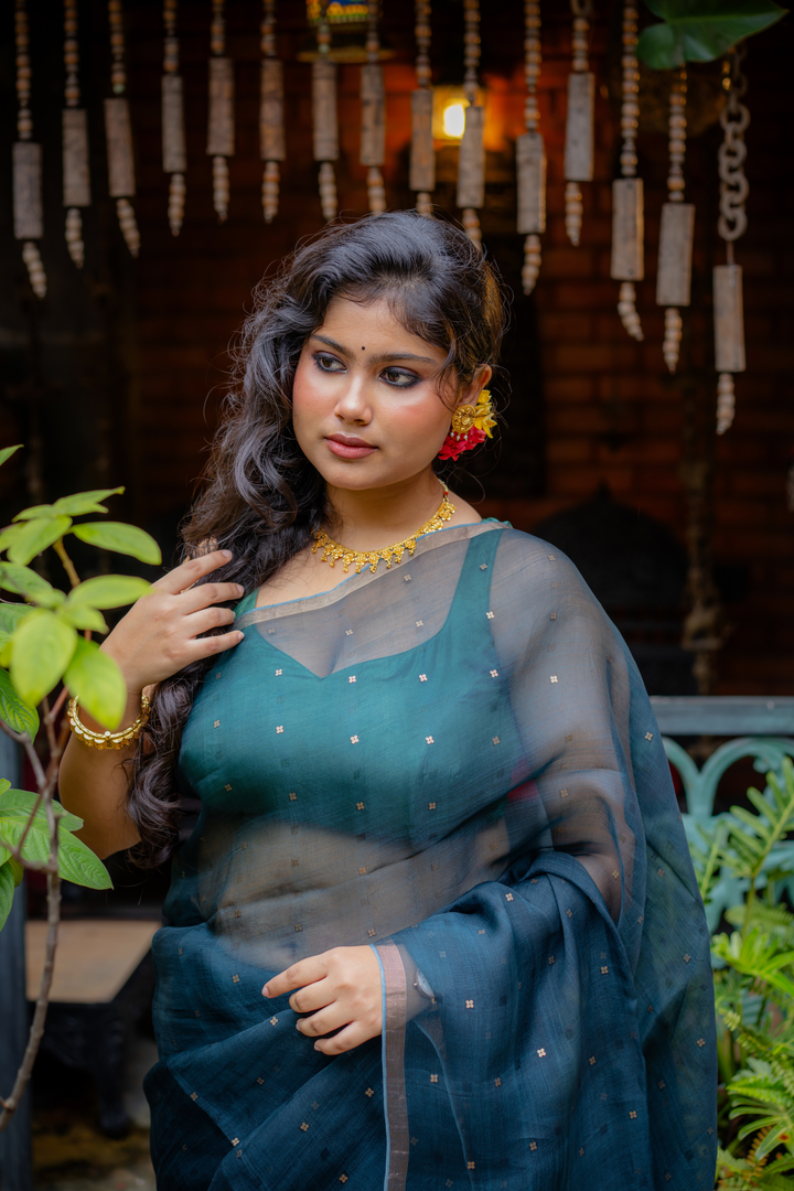 Deep Teal Organza: The Understated Elegance of Evening Silk