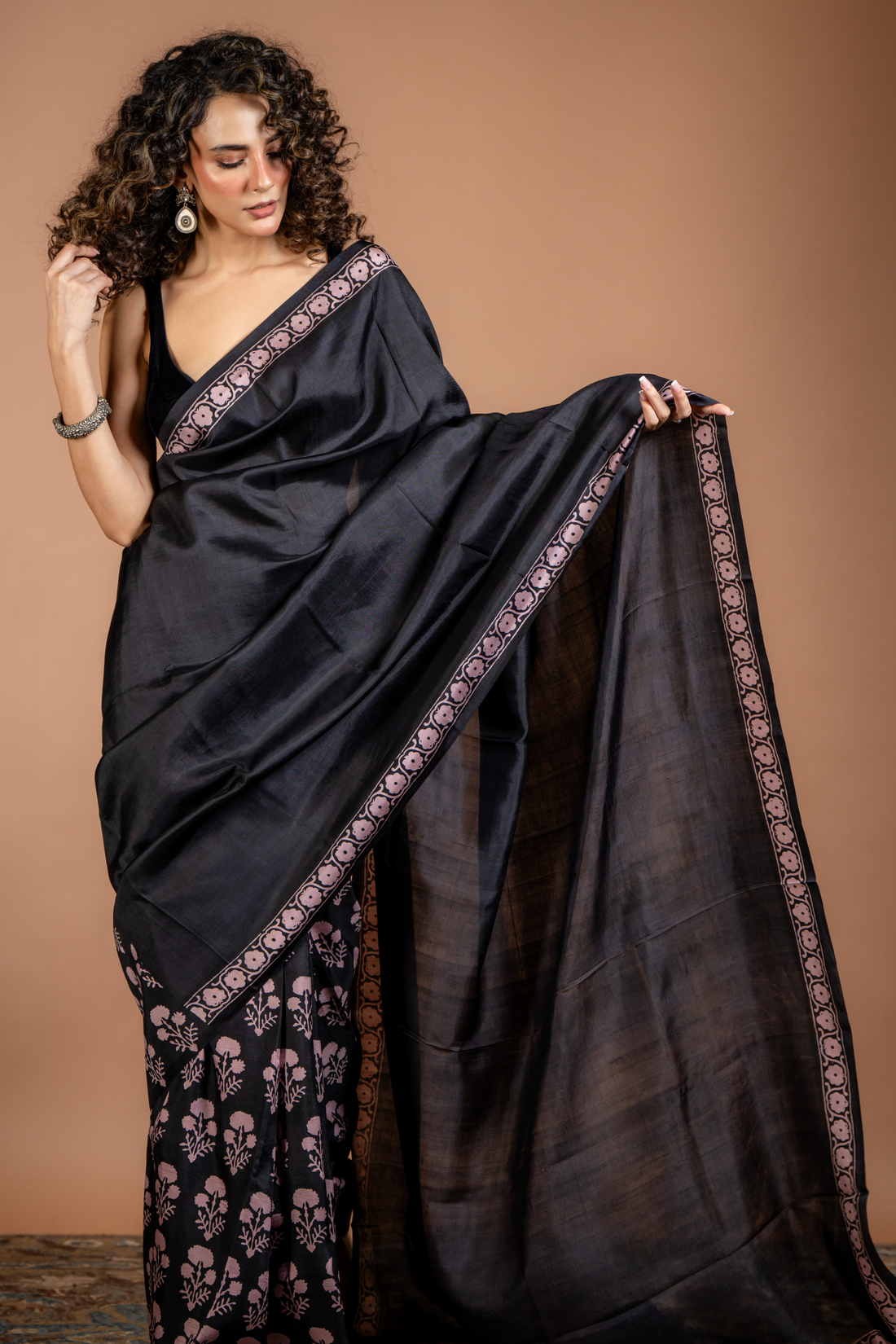 Midnight Bloom: Modern Design Meets Luxurious Silk