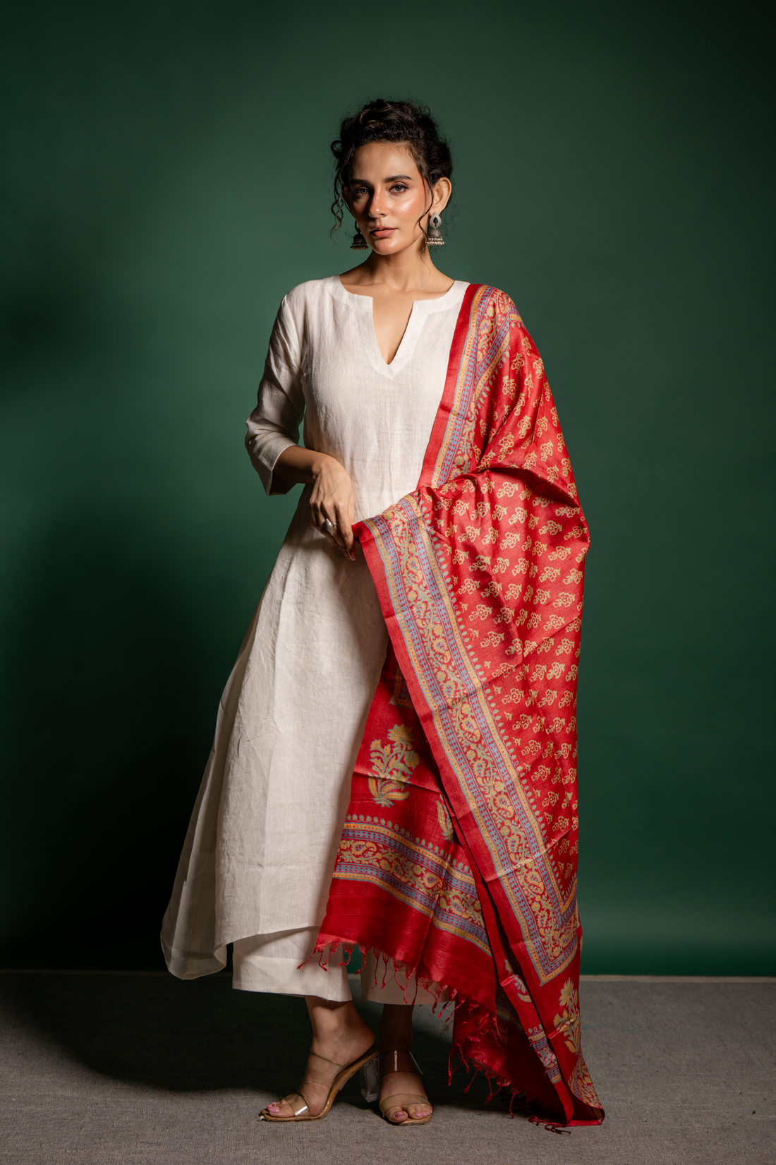 Maroon Zari Blossom Silk Dupatta: The Warm Opulence of Woven Art
