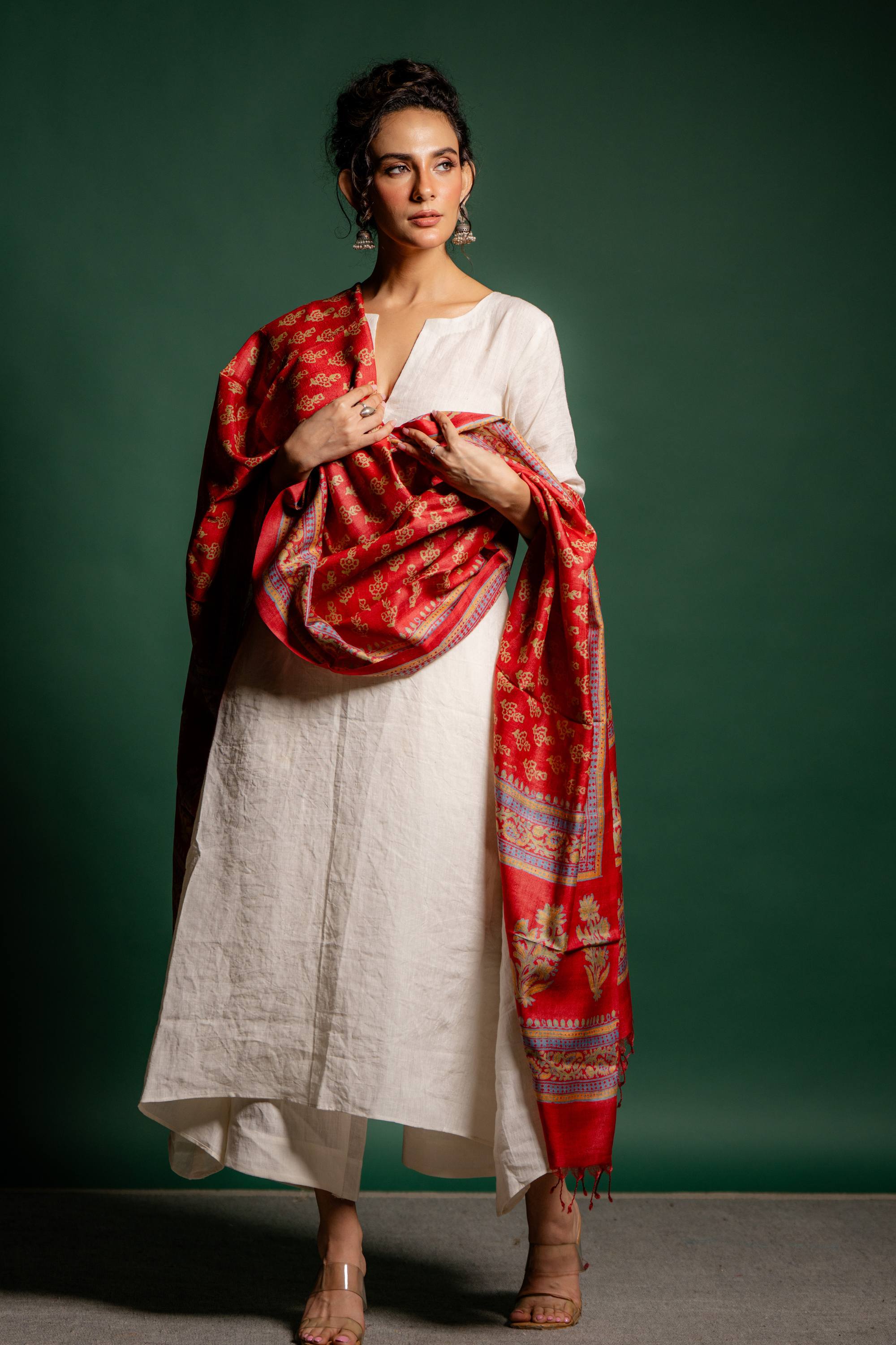 Maroon Zari Blossom Silk Dupatta: The Warm Opulence of Woven Art