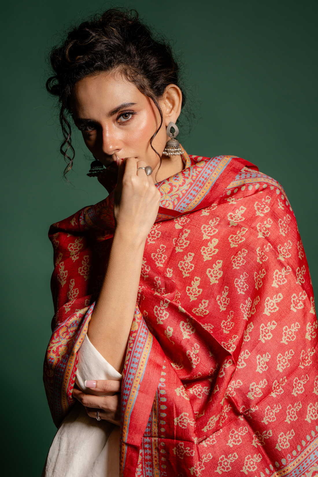 Maroon Zari Blossom Silk Dupatta: The Warm Opulence of Woven Art