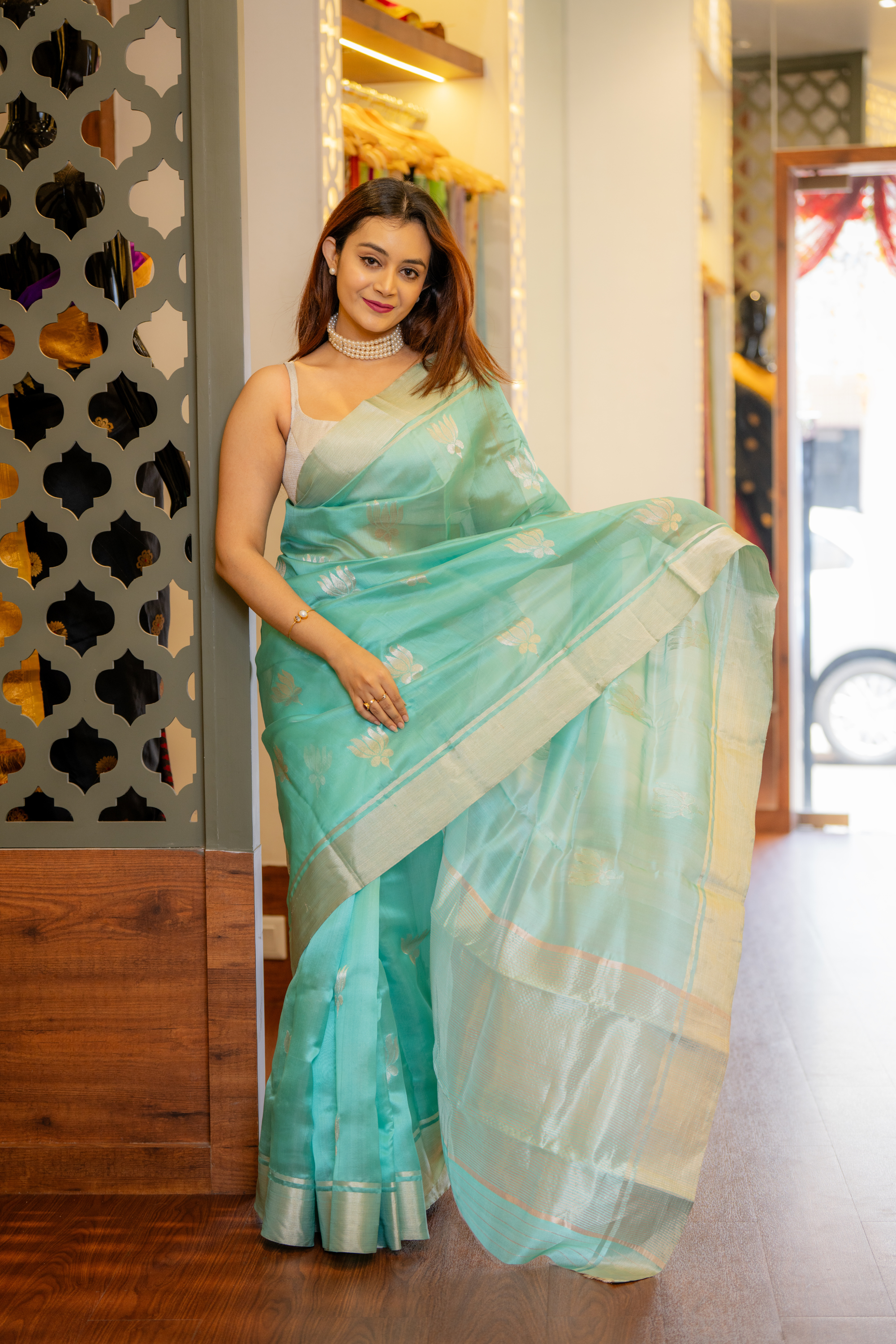 Aquamarine Sheer Silk: Floating Elegance and Modern Grace