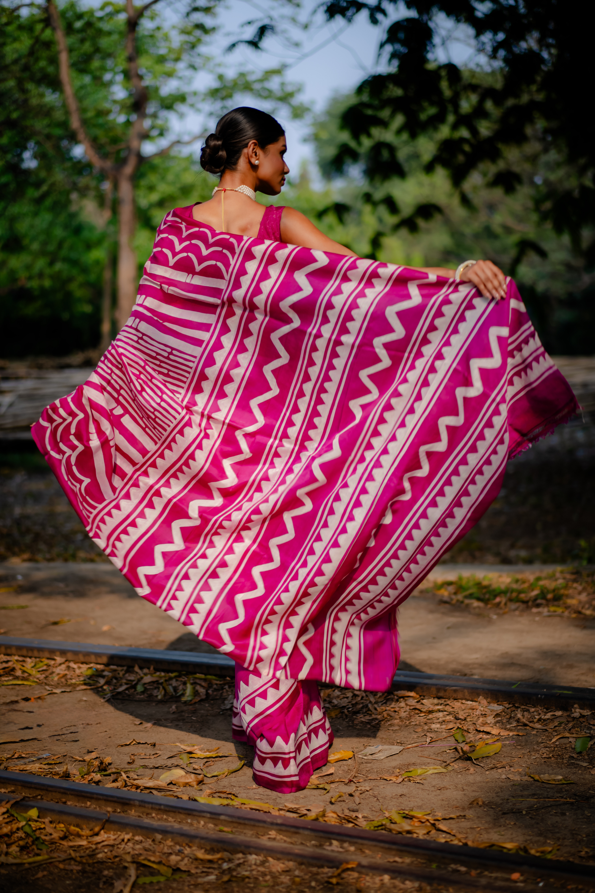 Magenta Wave Hand Block Print Saree: A Symphony of Rhythmic Color
